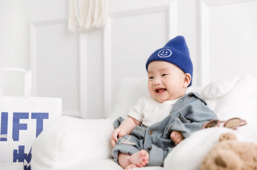 武威宝宝眼睛红红的 武威宝宝眼睛红红的